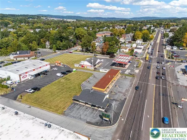 124 S 3rd ST, Coopersburg Boro, PA 18036