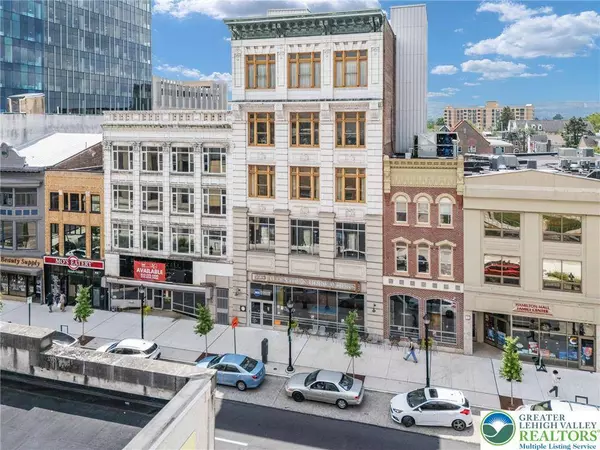 812 W Hamilton ST, Allentown City, PA 18101