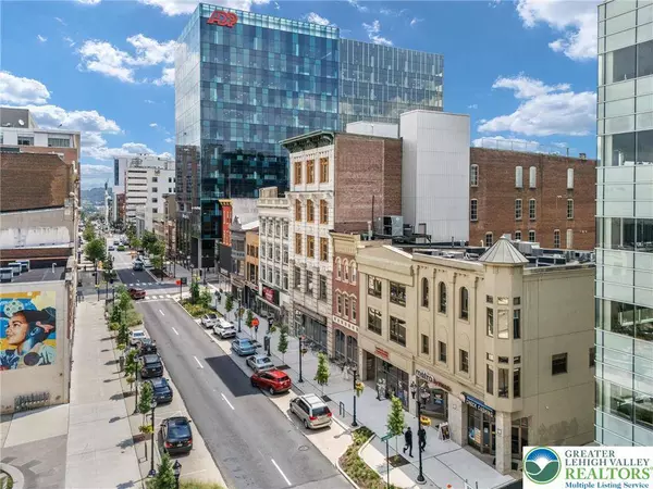 812 W Hamilton ST, Allentown City, PA 18101