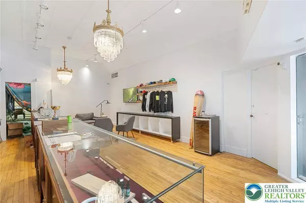 911 Hamilton ST, Allentown City, PA 18101