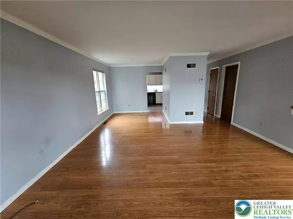 656 Furnace ST, Emmaus Boro, PA 18049