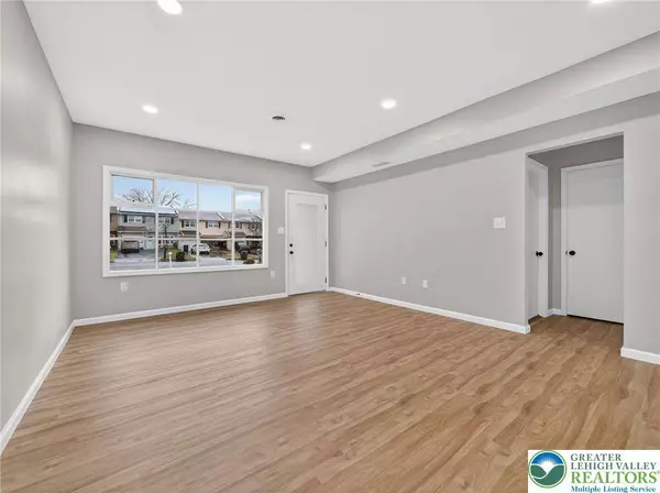 328 41st ST, South Whitehall Twp, PA 18104