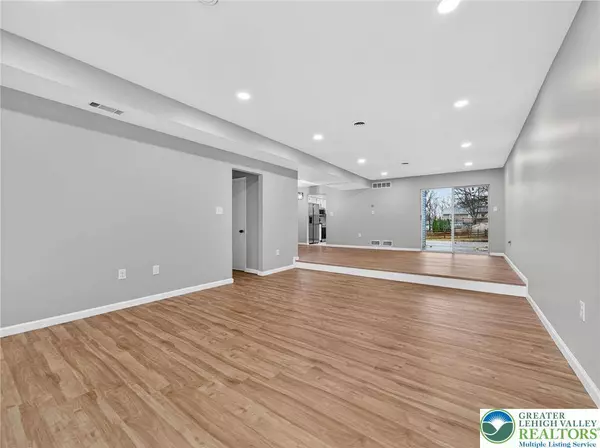 328 41st ST, South Whitehall Twp, PA 18104