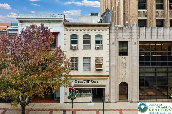 911 W Hamilton ST, Allentown City, PA 18101