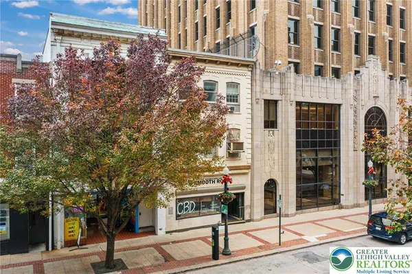 911 W Hamilton ST, Allentown City, PA 18101