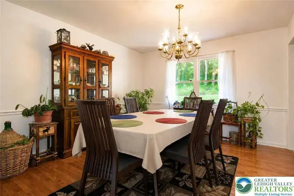 1625 Rosalie DR, Lower Saucon Twp, PA 18055