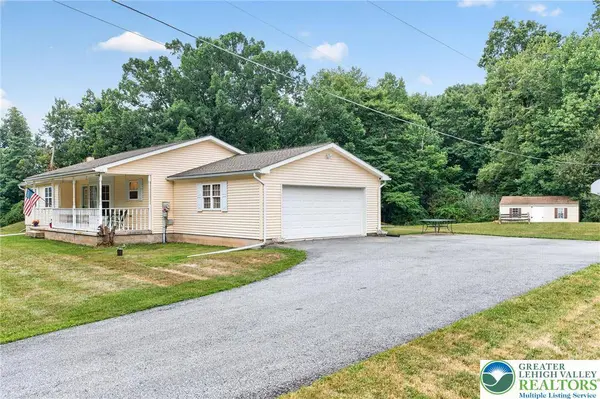 8650 Ulrich RD, Heidelberg Twp, PA 18053