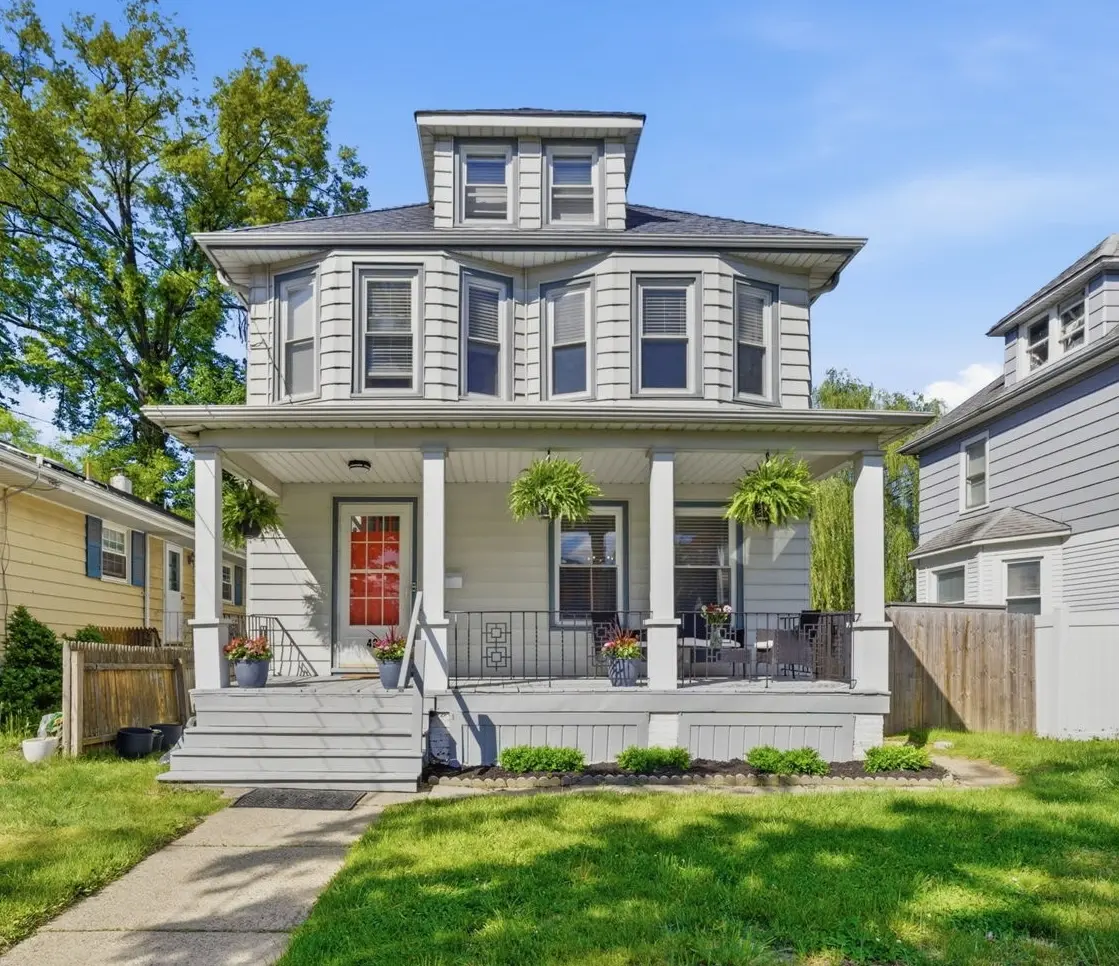 42 Spring Valley Ave, Hackensack, NJ 07601-3805