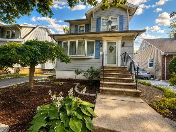 88 Union Pl, Ridgefield Park, NJ 07660-1232