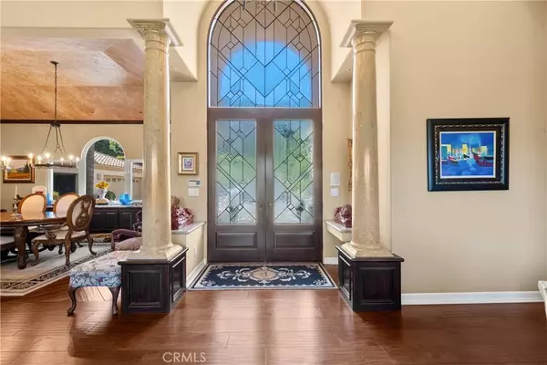 22285 Bear Creek DR N, Murrieta, CA 92562