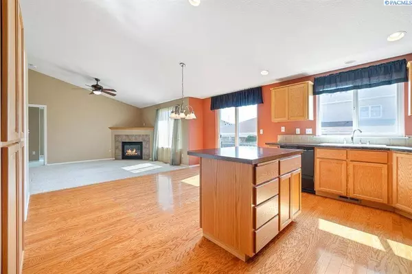 6103 Cavendish Court, Pasco, WA 99301