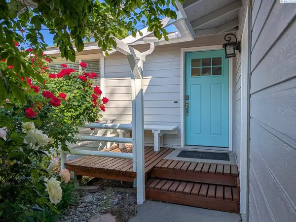 101204 E Clover Road, Kennewick, WA 99338