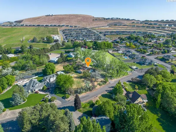 101204 E Clover Road, Kennewick, WA 99338