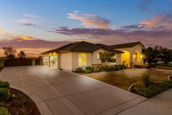 4021 Stonewick Dr, Bakersfield, CA 93314-8230