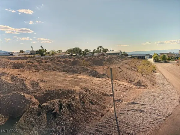 N North Milan, Henderson, NV 89015