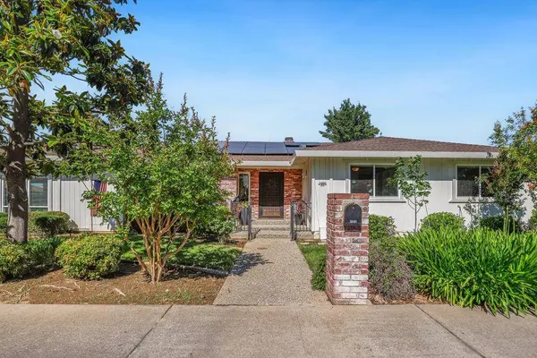 1660 Stabler LN, Yuba City, CA 95993