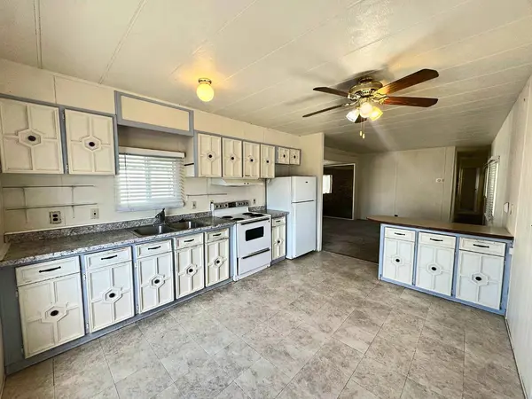 5760 Clearwater, Sacramento, CA 95841