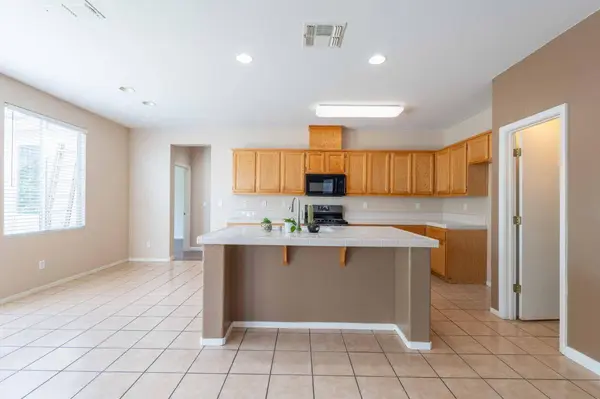 1788 River Run DR, Marysville, CA 95901