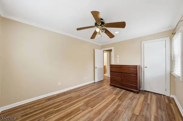 32 Coolidge Trl, Hopatcong Boro, NJ 07843