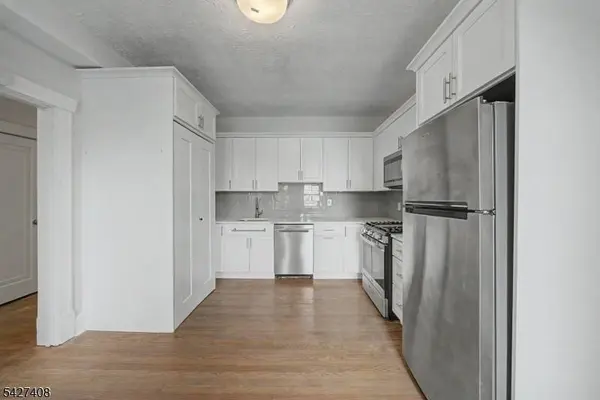 204 Church St #2B, Boonton Town, NJ 07005