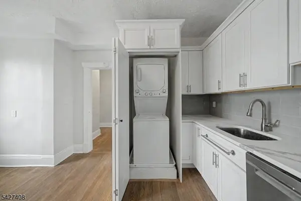 204 Church St #2B, Boonton Town, NJ 07005