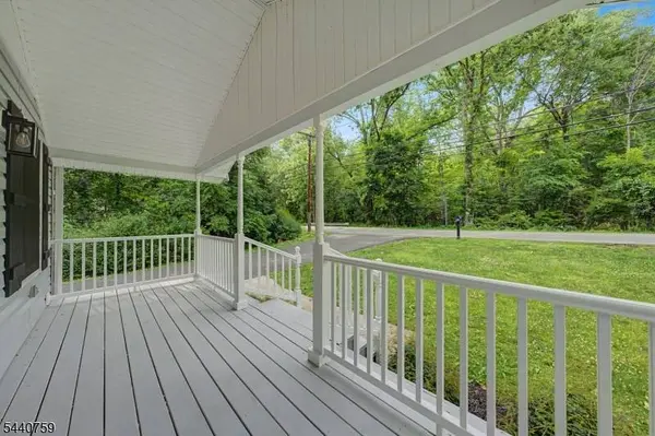 8 Oak Rd, Boonton Twp., NJ 07005