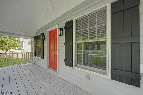8 Oak Rd, Boonton Twp., NJ 07005