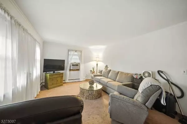 719 Hillside Ave, Boonton Town, NJ 07005