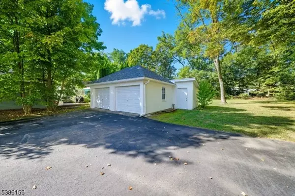 130 Lake Ave, Boonton Town, NJ 07005