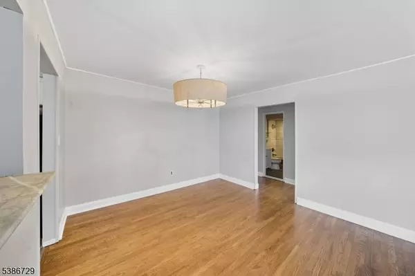 352 Hoover Ave #94, Bloomfield Twp., NJ 07003