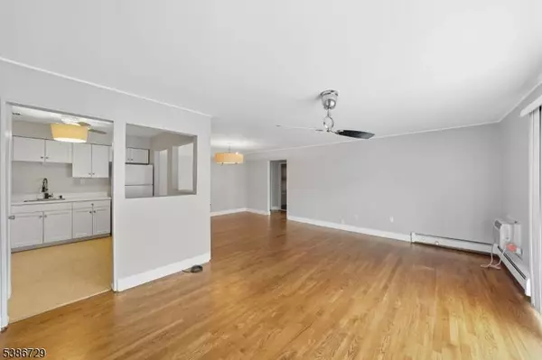 352 Hoover Ave #94, Bloomfield Twp., NJ 07003