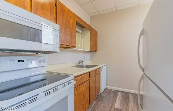 110 Cornelia St #3, Boonton Town, NJ 07005