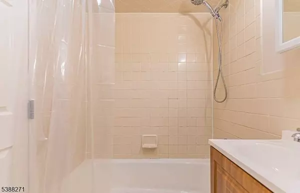 110 Cornelia St #3, Boonton Town, NJ 07005