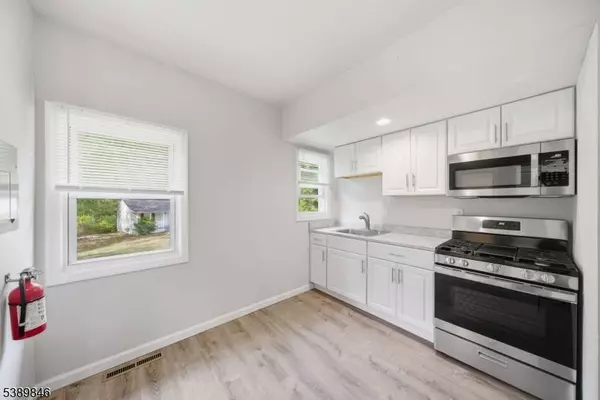 11 Calais Rd #5, Randolph Twp., NJ 07869