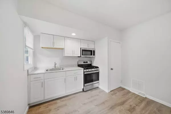 11 Calais Rd #5, Randolph Twp., NJ 07869