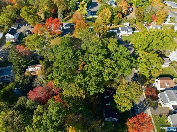 103 Crescent AVE, Waldwick, NJ 07463