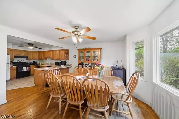 51 Indian Spring Trl, Denville Twp., NJ 07834