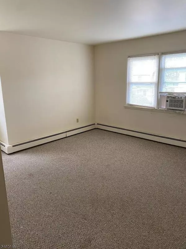 172 Kanouse St #2, Boonton Town, NJ 07005