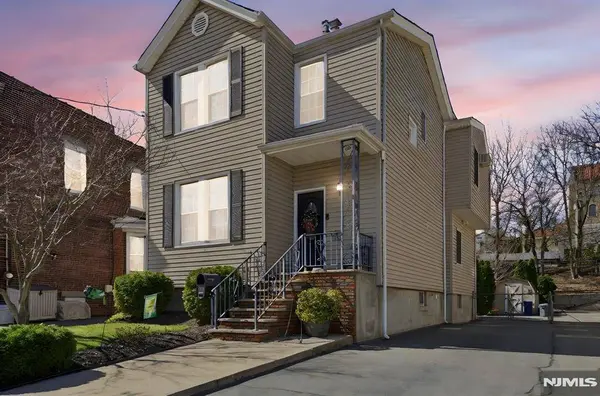 9 Vreeland AVE, East Rutherford, NJ 07073