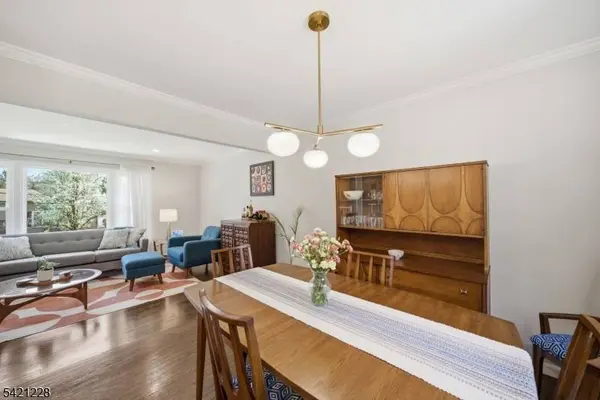 317 Rexland Dr, Boonton Town, NJ 07005