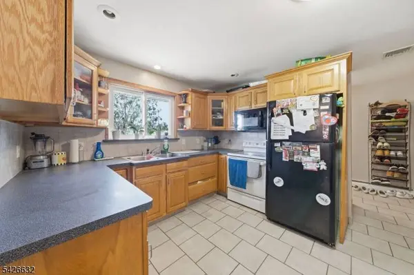 131 Califon Rd, Washington Twp., NJ 07853