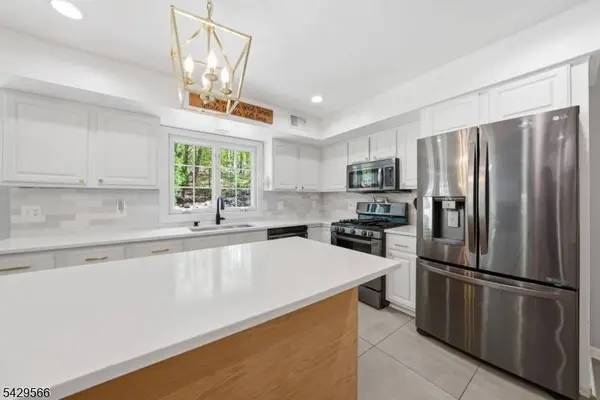 71 Chincopee Rd, Jefferson Twp., NJ 07849