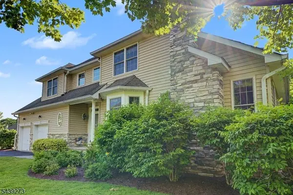 83 Schindler Ct, Parsippany-troy Hills Twp., NJ 07054