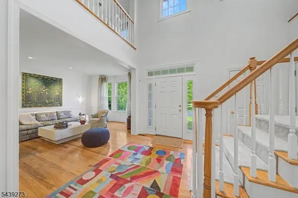 83 Schindler Ct, Parsippany-troy Hills Twp., NJ 07054