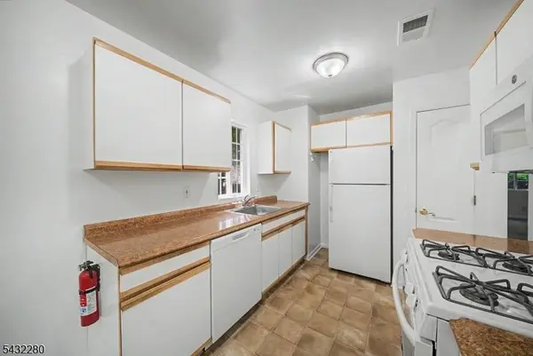 415 Union St, Boonton Town, NJ 07005