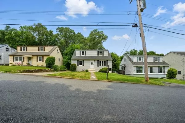 14 Stephen Pl, Rockaway Boro, NJ 07866