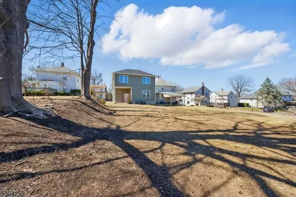 17 Church St, Netcong Boro, NJ 07857