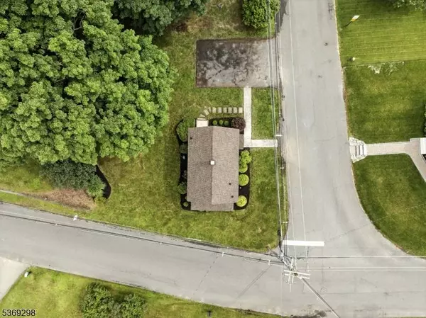 20 S Dell Ave, Roxbury Twp., NJ 07847