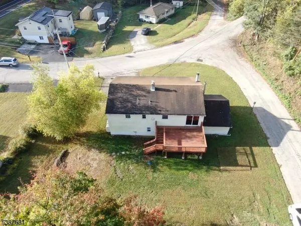 4 Valley Dr, Vernon Twp., NJ 07418