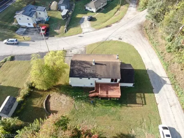 4 Valley Dr, Vernon Twp., NJ 07418